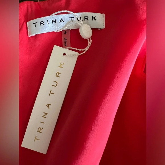 Trina Turk Red Bow Sheath Dress Size 4 Off Shoulder Crepe Cocktail Party 4 NWT - Picture 5 of 7